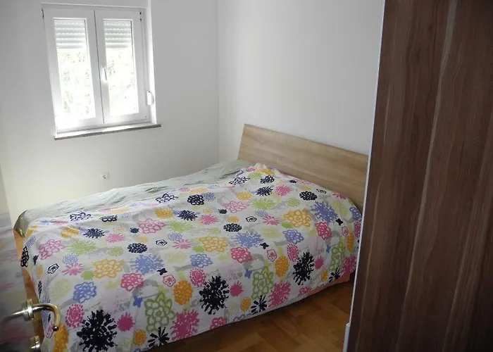 Crikvenica, Vinodol 2 *