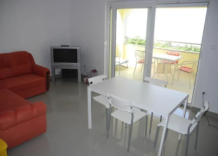 Crikvenica, Vinodol 2 *