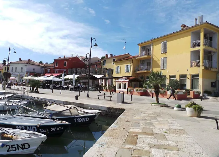 Crikvenica, Vinodol 2 * קריקווניצה